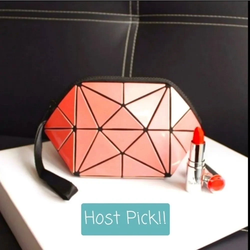 *3x Host Pick!!* Geometric Makeup Bags! 💄